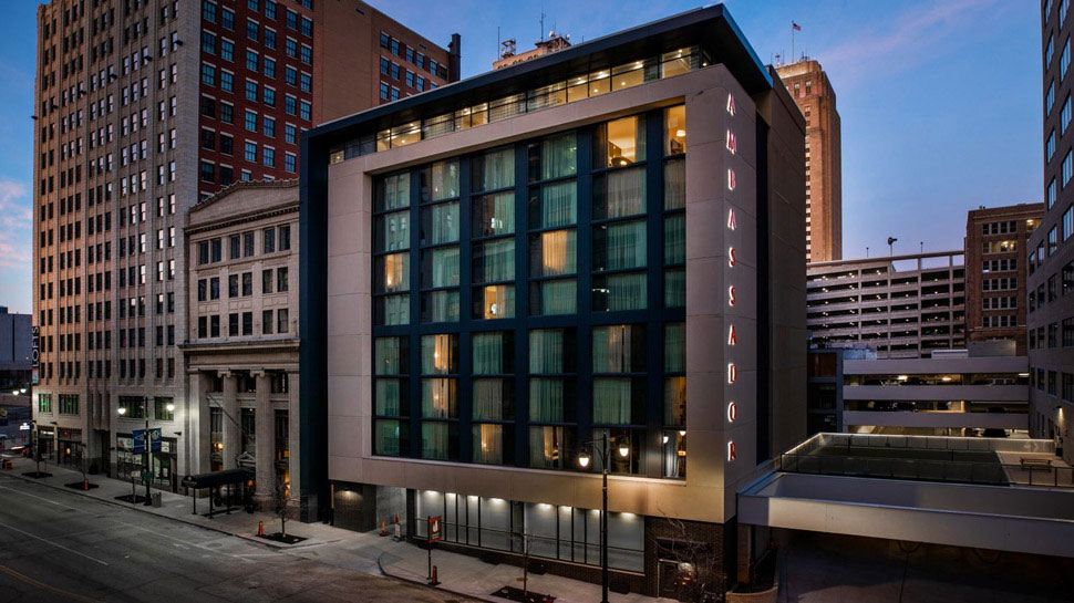 Kansas City Ambassador Hotel Kansas City, Autograph